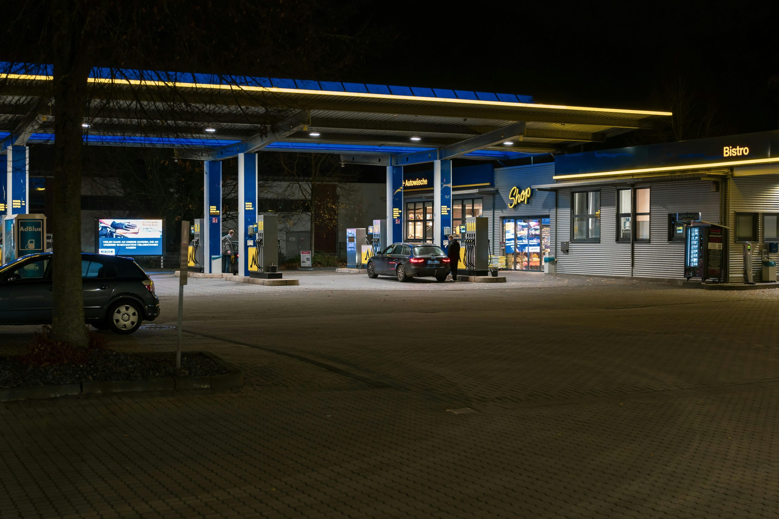 Shopping for a Car: Navigating the Dealer Experience