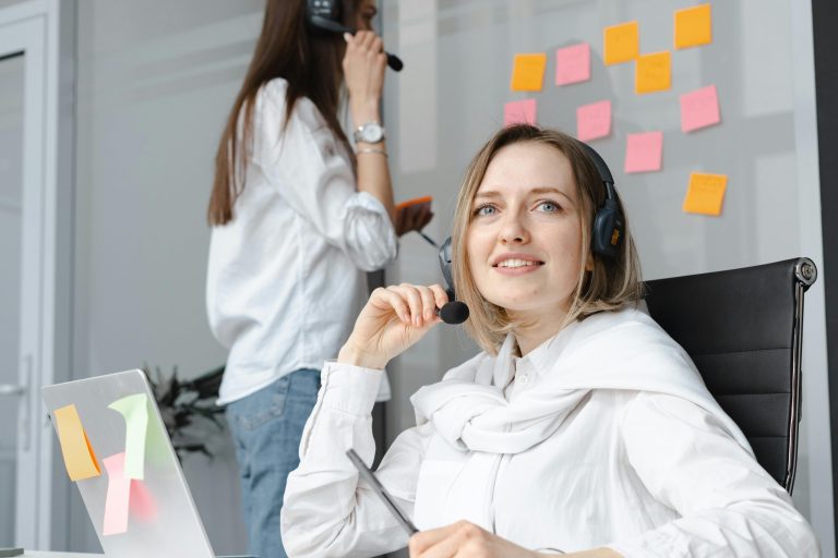 Understanding the Role of Reviews in Service Selection